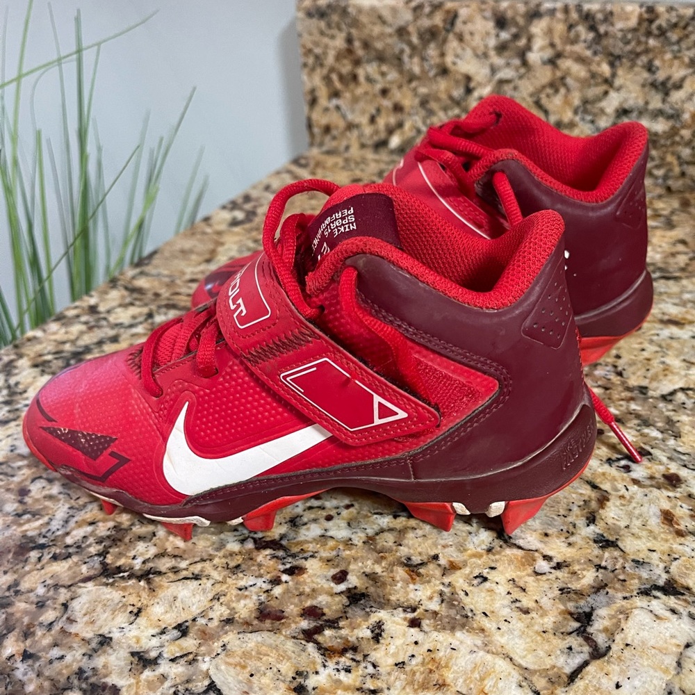 Kid's Nike Baseball Cleats